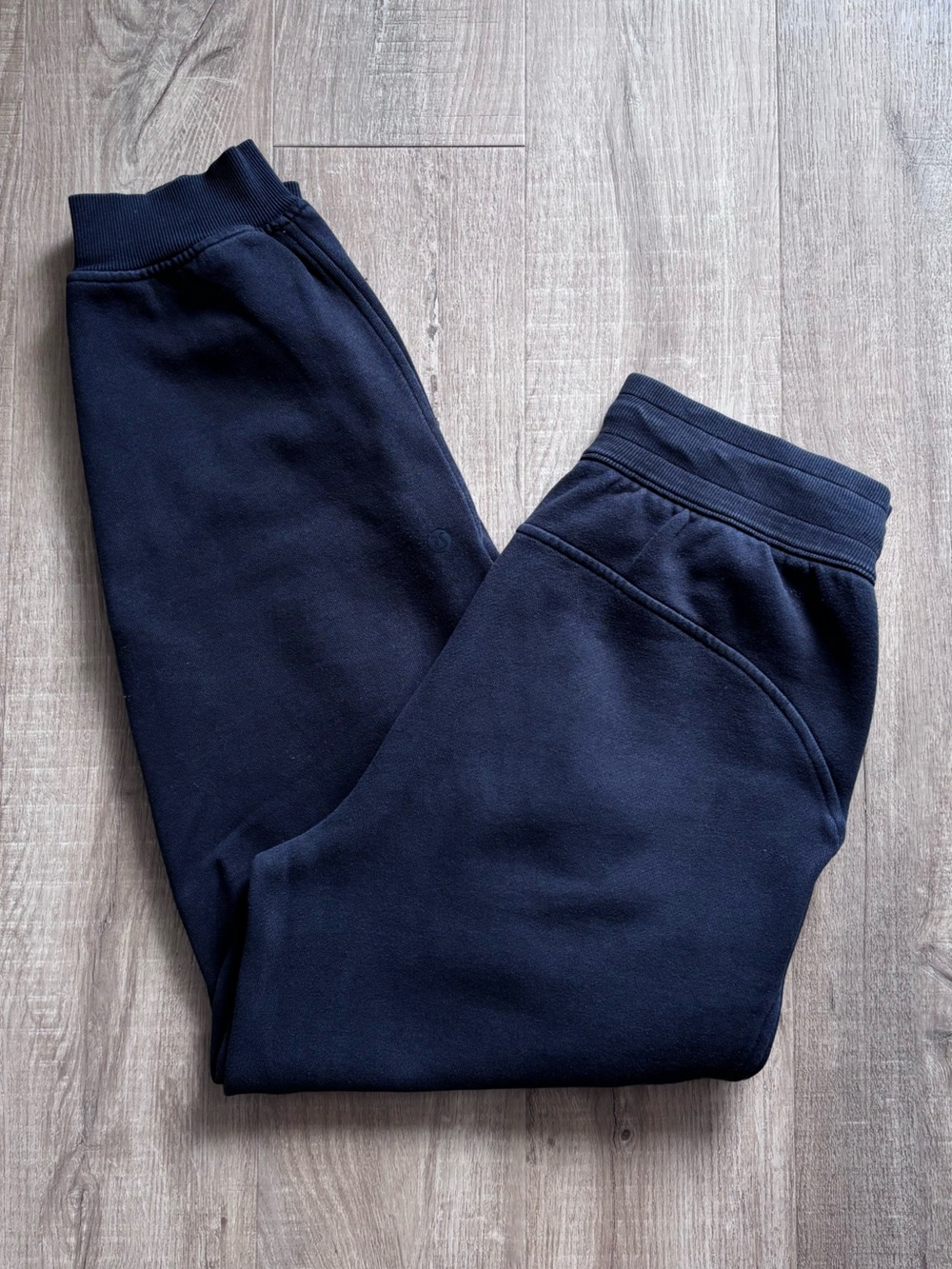 Lululemon Scuba Relaxed High Rise Jogger in Black ~ 26.5”